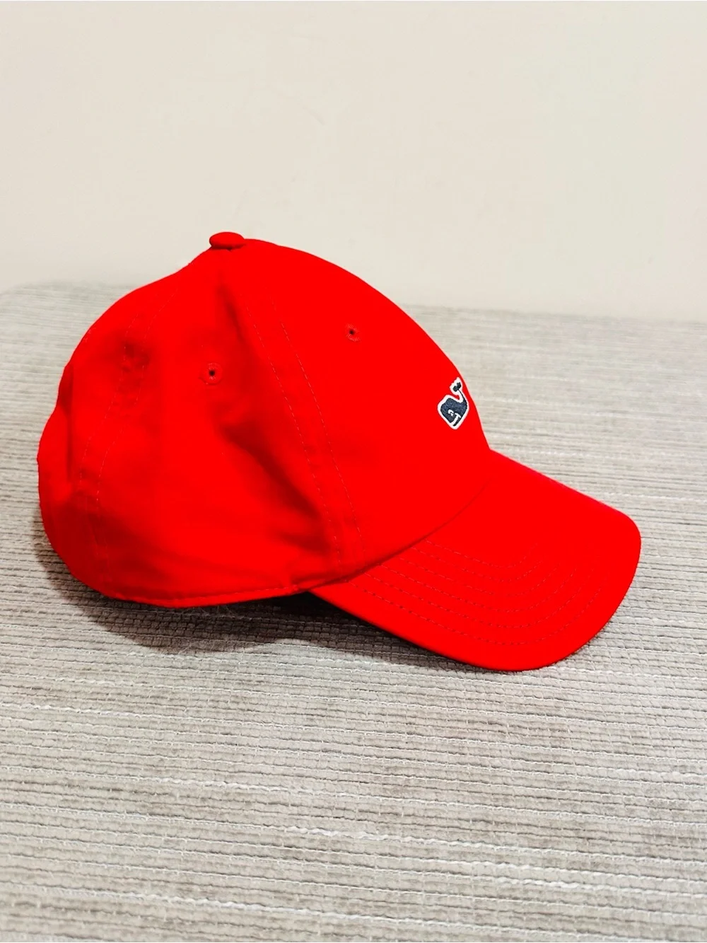 Vineyard Vines Red Men’s Baseball Hat Self Fastening Strap Snapback